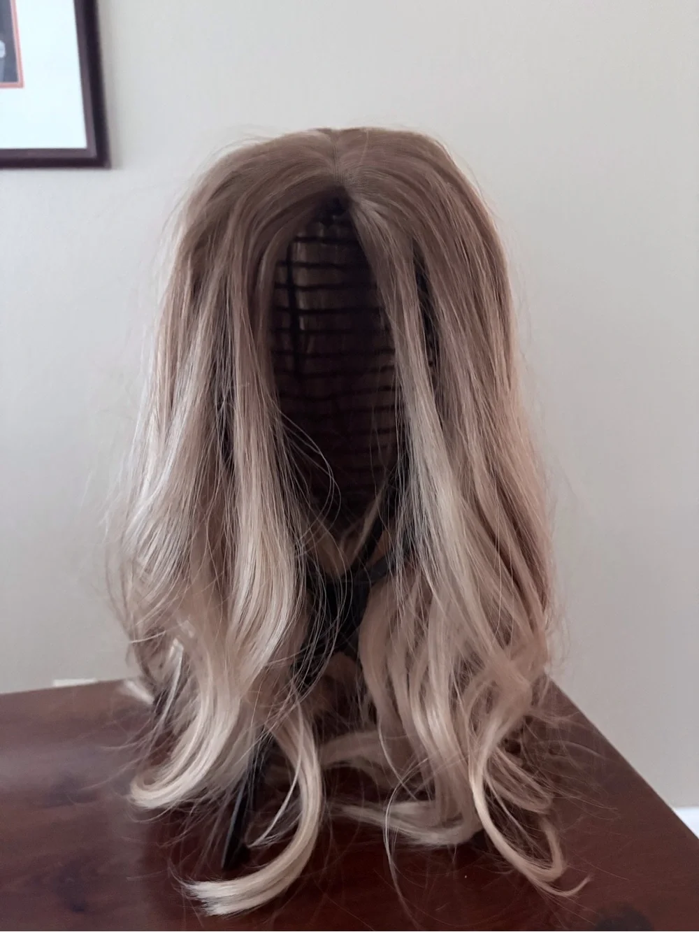16” Long Layered Synthetic Women's Wig — Light Blonde W/Highlights